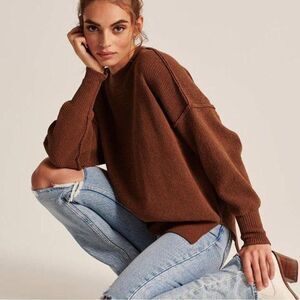 Abercrombie & Fitch Soft A&F Collection Brown Crewneck  Slouchy Sweater Small